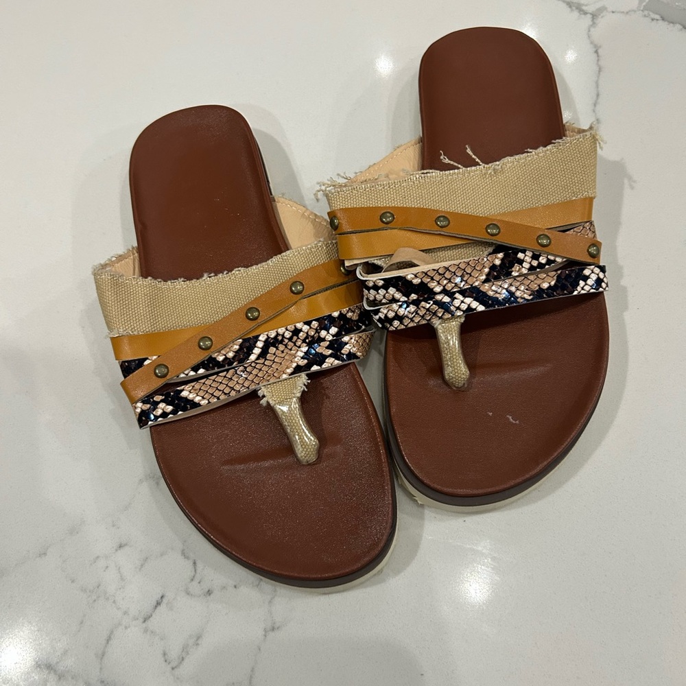 Women’s Sandals